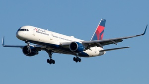 Photo of N553NW - Boeing 757-251 operated by Delta Air Lines