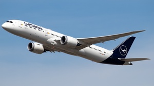 Photo of D-ABPA - Boeing 787-9 Dreamliner operated by Lufthansa