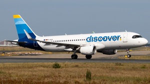 Photo of D-AIUS - Airbus A320-214 operated by Discover Airlines