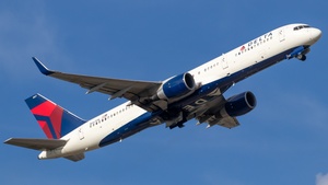 Photo of N667DN - Boeing 757-232 operated by Delta Air Lines