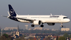 Photo of D-AIEH - Airbus A321-271NX operated by Lufthansa