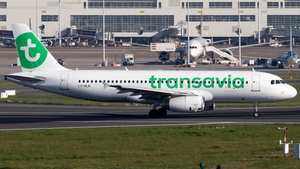 Photo of LY-MLN - Airbus A320-232 operated by Transavia (opb Avion Express)