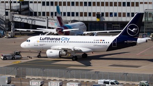 Photo of D-ABGP - Airbus A319-112 operated by Lufthansa City Airlines