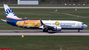 Photo of TC-SEU - Boeing 737-8HC operated by SunExpress