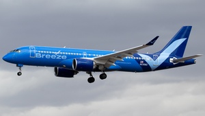 Photo of N235BZ - Airbus A220-300 operated by Breeze Airways