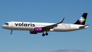 Photo of XA-VUE - Airbus A321-271NX operated by Volaris