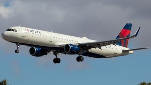 Photo of N327DN - Airbus A321-211 operated by Delta Air Lines