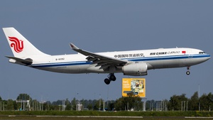 Photo of B-6092 - Airbus A330-243(P2F) operated by Air China Cargo
