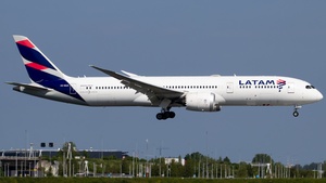 Photo of CC-BGX - Boeing 787-9 Dreamliner operated by LATAM Airlines