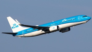 Photo of PH-BXV - Boeing 737-8K2 operated by KLM Royal Dutch Airlines