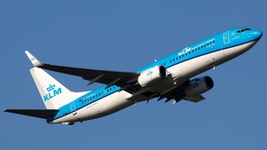 Photo of PH-BCL - Boeing 737-8K2 operated by KLM Royal Dutch Airlines