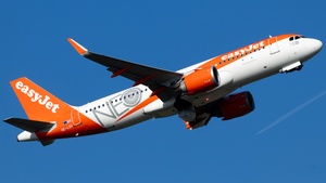 Photo of OE-LSU - Airbus A320-251N operated by easyJet Europe