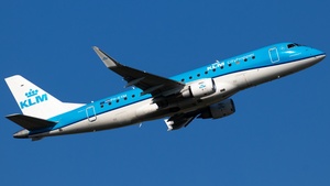 Photo of PH-EXM - Embraer ERJ-175STD operated by KLM Cityhopper