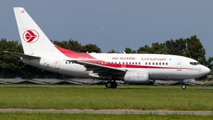 Photo of 7T-VJQ - Boeing 737-6D6 operated by Air Algérie