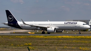 Photo of D-AIEB - Airbus A321-271NX operated by Lufthansa