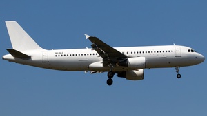 Photo of 9H-SLD - Airbus A320-214 operated by SmartLynx Malta