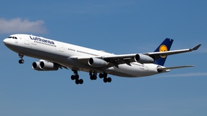 Photo of D-AIGO - Airbus A340-313 operated by Lufthansa