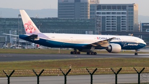 Photo of B-18007 - Boeing 777-309(ER) operated by China Airlines