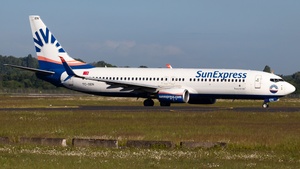 Photo of TC-SEN - Boeing 737-8HC operated by SunExpress