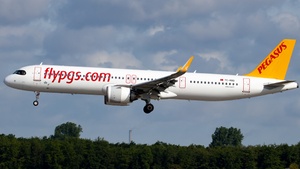 Photo of TC-RBD - Airbus A321-251NX operated by Pegasus Airlines