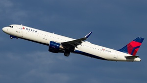 Photo of N326DN - Airbus A321-211 operated by Delta Air Lines
