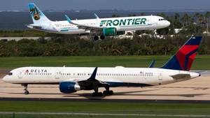 Photo of N685DA - Boeing 757-232 operated by Delta Air Lines