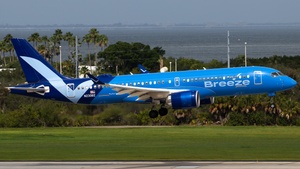 Photo of N230BZ - Airbus A220-300 operated by Breeze Airways