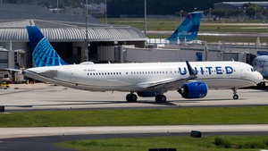 Photo of N64321 - Airbus A321-271NY operated by United Airlines