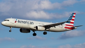 Photo of N972UY - Airbus A321-231 operated by American Airlines