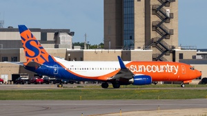Photo of N834SY - Boeing 737-8KN operated by Sun Country Airlines