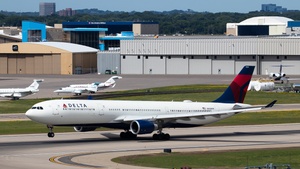 Photo of N828NW - Airbus A330-302 operated by Delta Air Lines