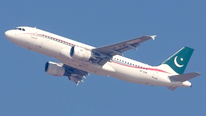 Photo of AP-BOM - Airbus A320-214 operated by PIA Pakistan International Airlines