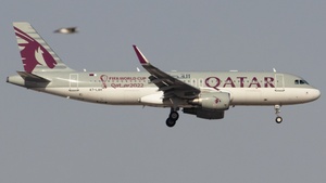 Photo of A7-LAH - Airbus A320-214 operated by Qatar Airways