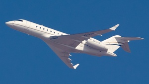 Photo of A6-RJC - Bombardier Global 5000 operated by Royal Jet