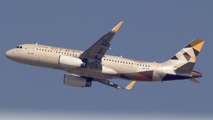 Photo of A6-EIT - Airbus A320-232 operated by Etihad Airways