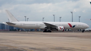 Photo with serial 35301 - Boeing 777-367(ER)