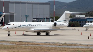 Photo of RA-73555 - Bombardier Global 6000 operated by Tarp Aviation