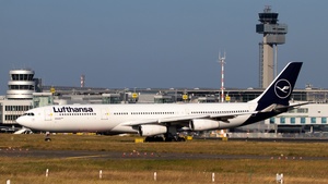 Photo of D-AIFF - Airbus A340-313 operated by Lufthansa