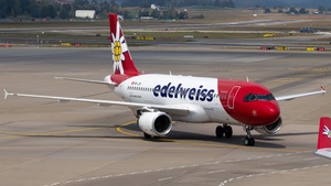 Photo of HB-JJM - Airbus A320-214 operated by Edelweiss Air
