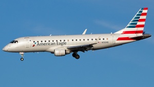 Photo of N132HQ - Embraer ERJ-175LR operated by American Eagle (opb Republic Airways)