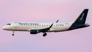 Photo of N402YX - Embraer ERJ-175LR operated by Republic Airways