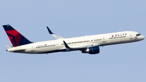 Photo of N702TW - Boeing 757-2Q8 operated by Delta Air Lines