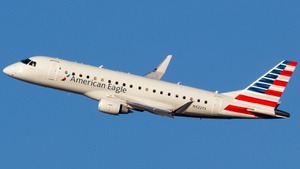 Photo of N422YX - Embraer ERJ-175LR operated by American Eagle (opb Republic Airways)