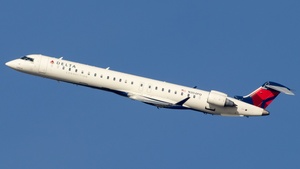 Photo of N304PQ - Bombardier CRJ-900LR operated by Delta Connection (opb Endeavor Air)