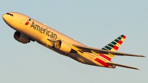 Photo of N760AN - Boeing 777-223(ER) operated by American Airlines