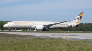 Photo of A6-BMB - Boeing 787-10 Dreamliner operated by Etihad Airways