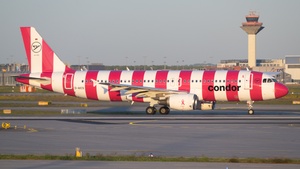 Photo of D-AICS - Airbus A320-214 operated by Condor