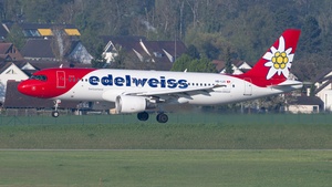 Photo of HB-IJV - Airbus A320-214 operated by Edelweiss Air