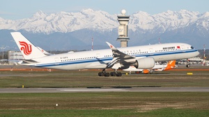 Photo of B-32F0 - Airbus A350-941 operated by Air China