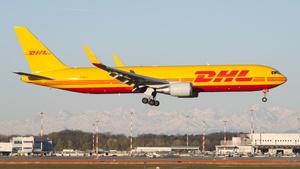 Photo of G-DHLJ - Boeing 767-3JHF(ER) operated by DHL Air